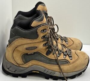 Vasque 7145 St. Elias Brown Leather Gore-Tex Hiking Boot Shoes Woman 8.5 EU 39.5